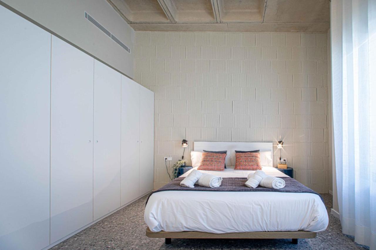 Barcelona Touch Apartments - Rosich L'Hospitalet de Llobregat Extérieur photo
