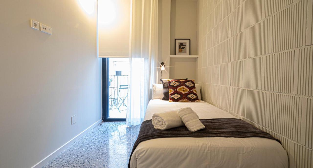 Barcelona Touch Apartments - Rosich L'Hospitalet de Llobregat Extérieur photo